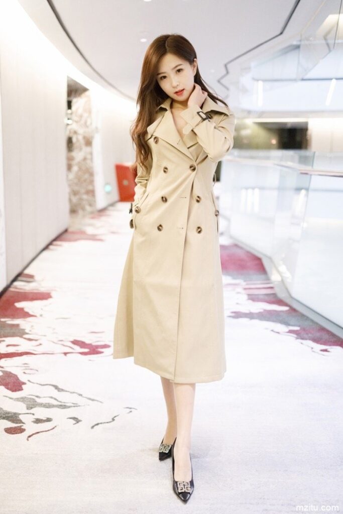 诱人小娇妻杨紫嫣酒店私拍 承包你对人妻所有幻想-师姐图集