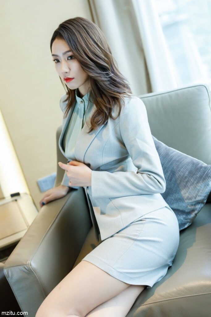 长得很有明星味的比基尼MM【106P】00019-师姐图集