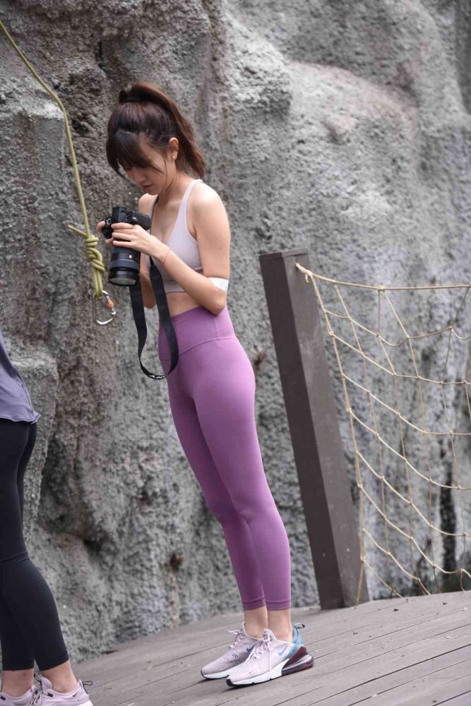 香芋色瑜伽裤高马尾女孩【111P】04039-师姐图集