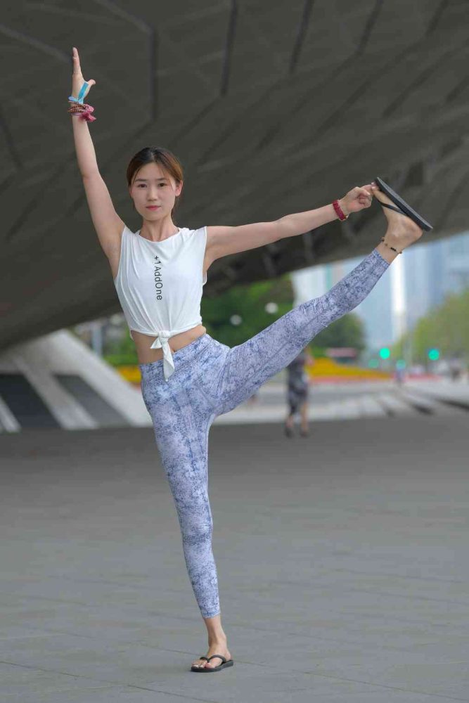 表演瑜伽的女孩【176P】04017-师姐图集