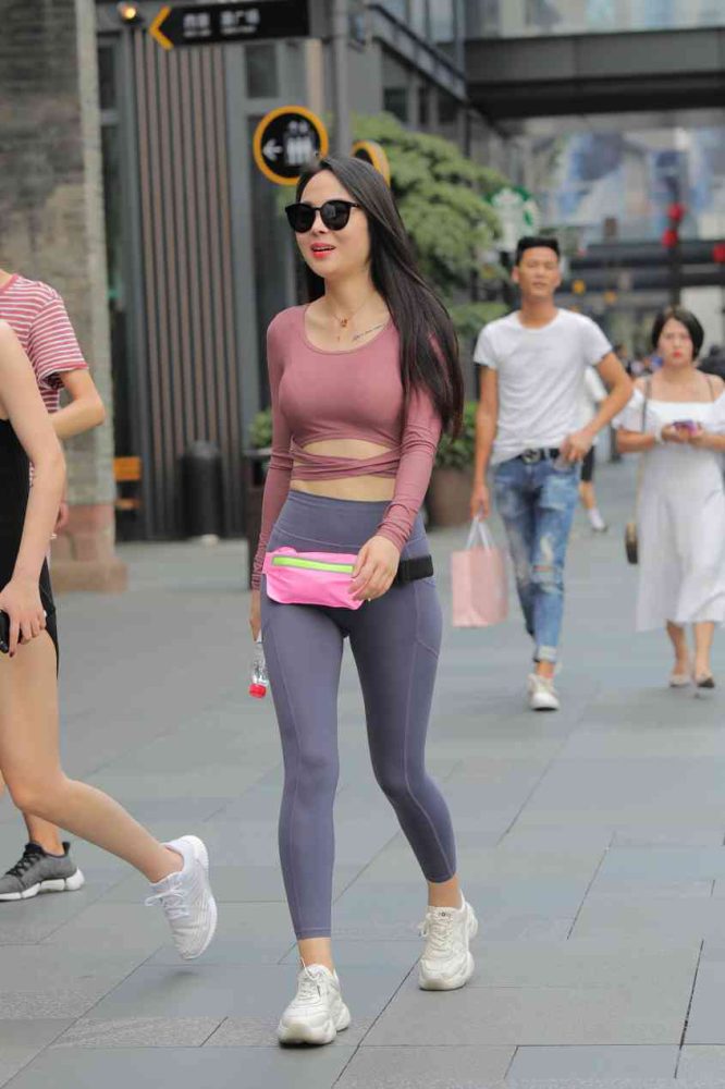 【免费】戴墨镜的时尚女孩【57P】04024-师姐图集