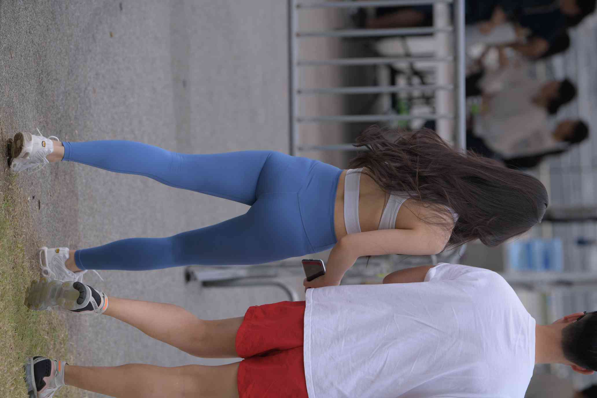 图片[3]-陪男朋友逛街的瑜伽裤女孩【74P】04034-师姐图集