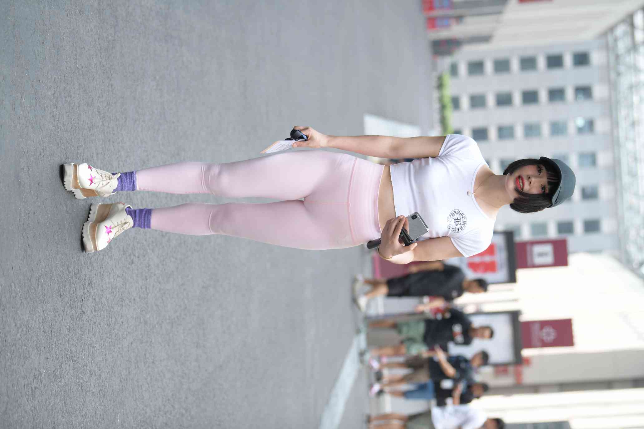 图片[2]-短发鸭舌帽时尚女生【102P】04022-师姐图集