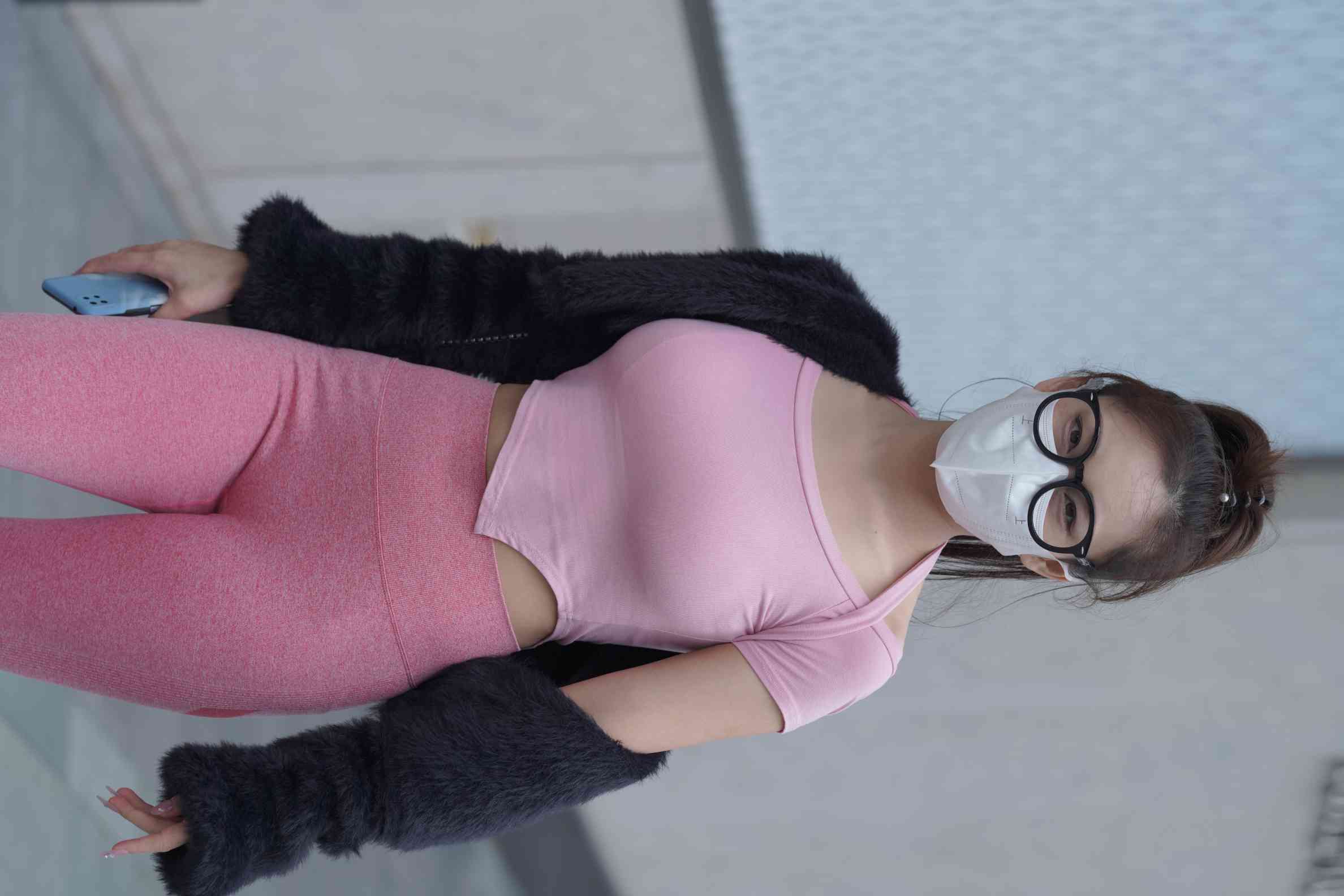 图片[4]-粉红色瑜伽裤的眼镜妹妹【93P】04019-师姐图集