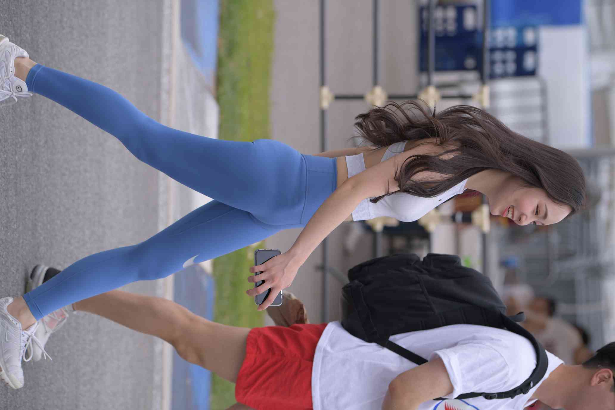 图片[4]-陪男朋友逛街的瑜伽裤女孩【74P】04034-师姐图集