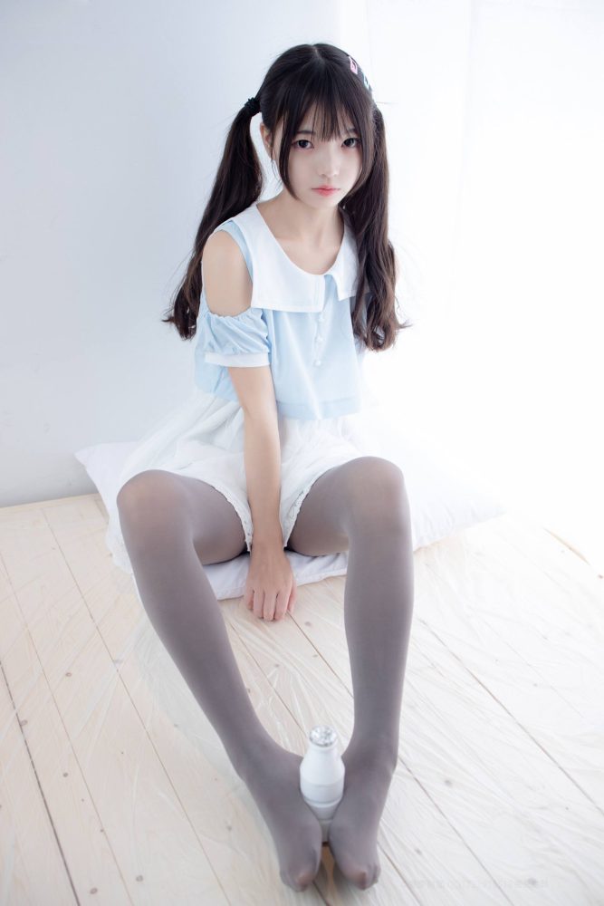 超级甜美的灰丝小姑娘【86P】20005-师姐图集