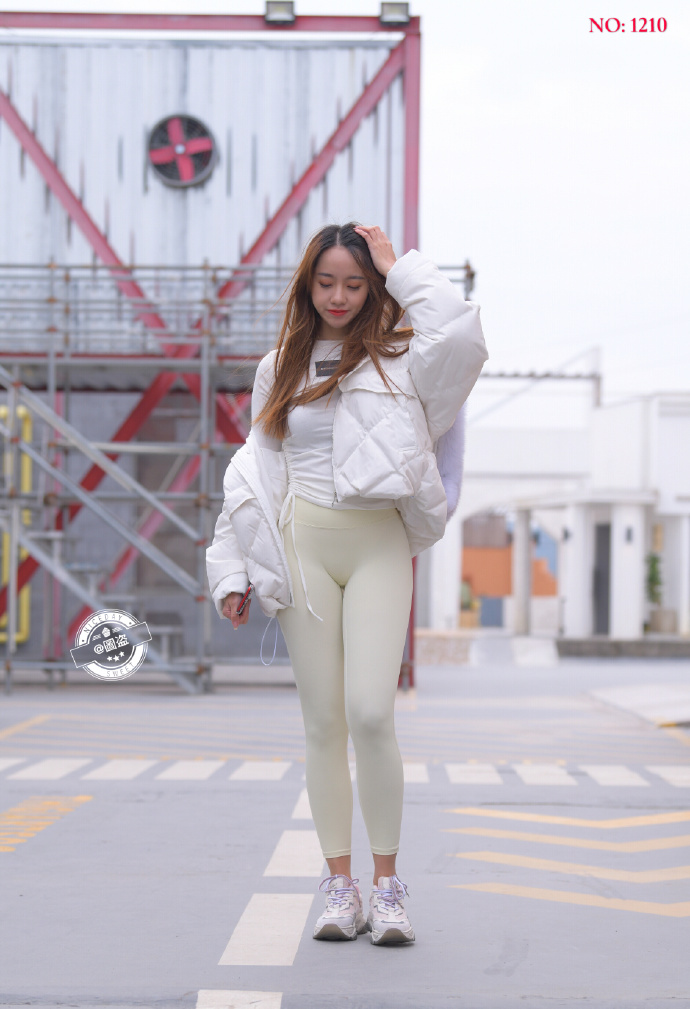 图片[2]-漂亮的白色瑜伽裤女孩 J1441 696P1V-21.4GB-师姐图集