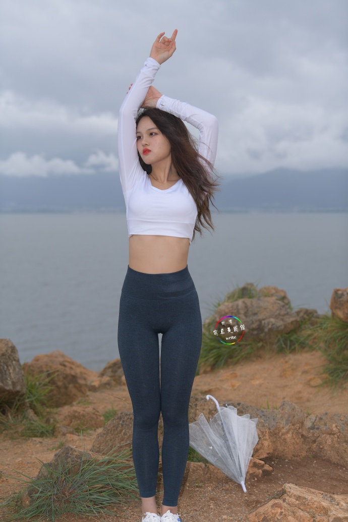 图片[1]-深蓝色瑜伽裤甜美女孩 J1320 514P2V-17.5GB-师姐图集