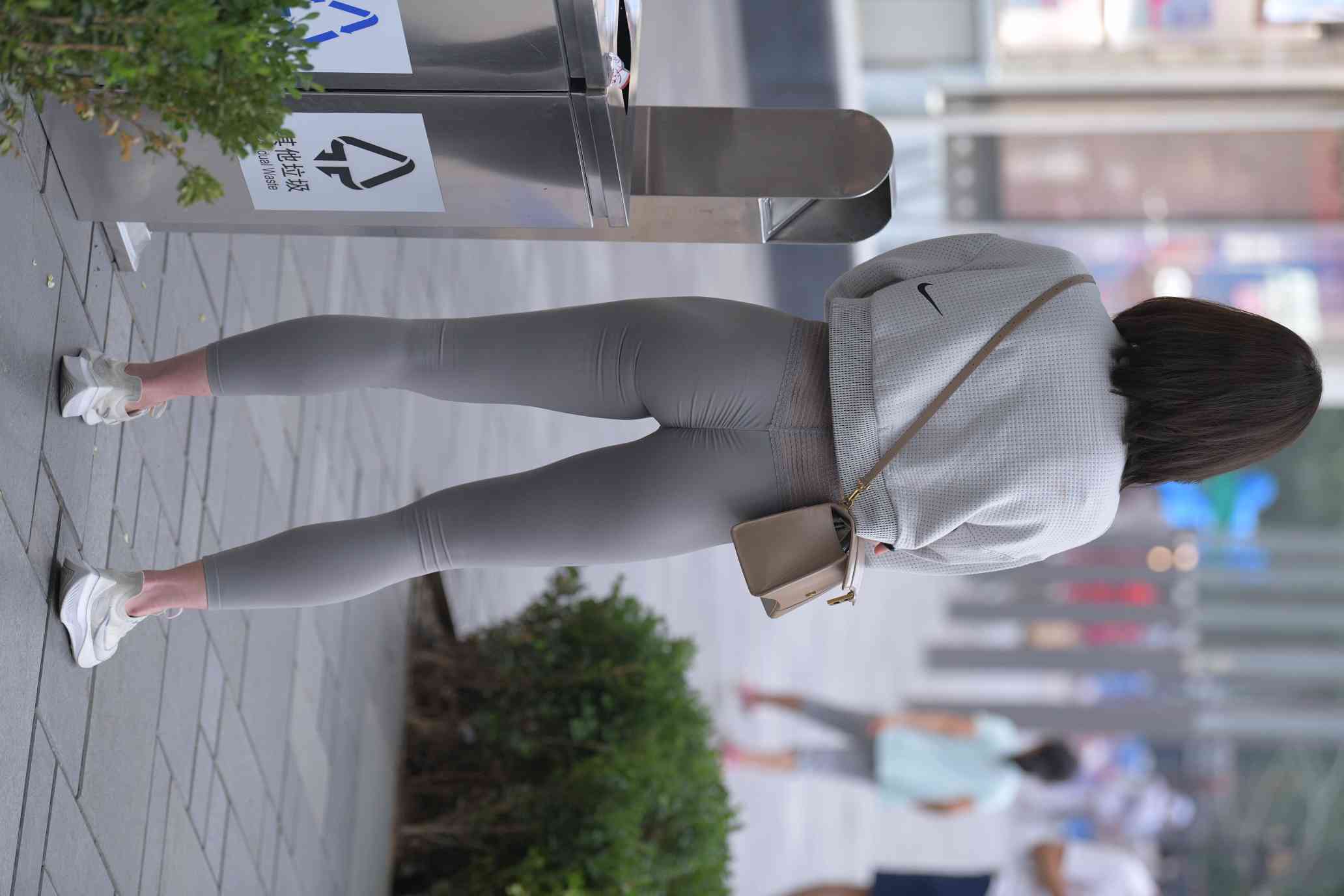 图片[4]-身材很好的短发瑜伽裤姑娘【157P】04015-师姐图集