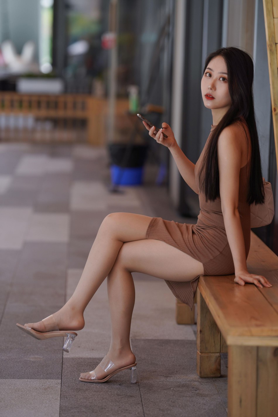 图片[5]-超有女人味的姑娘短裙逛街【400P】00049-师姐图集