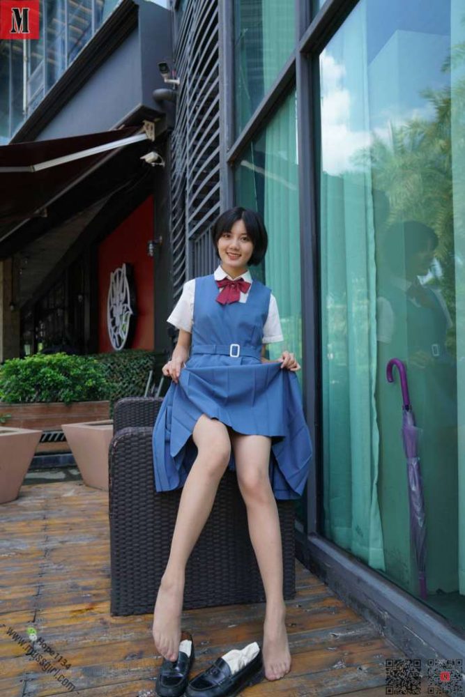 一副学生模样的短发姑娘【112P】20023-师姐图集