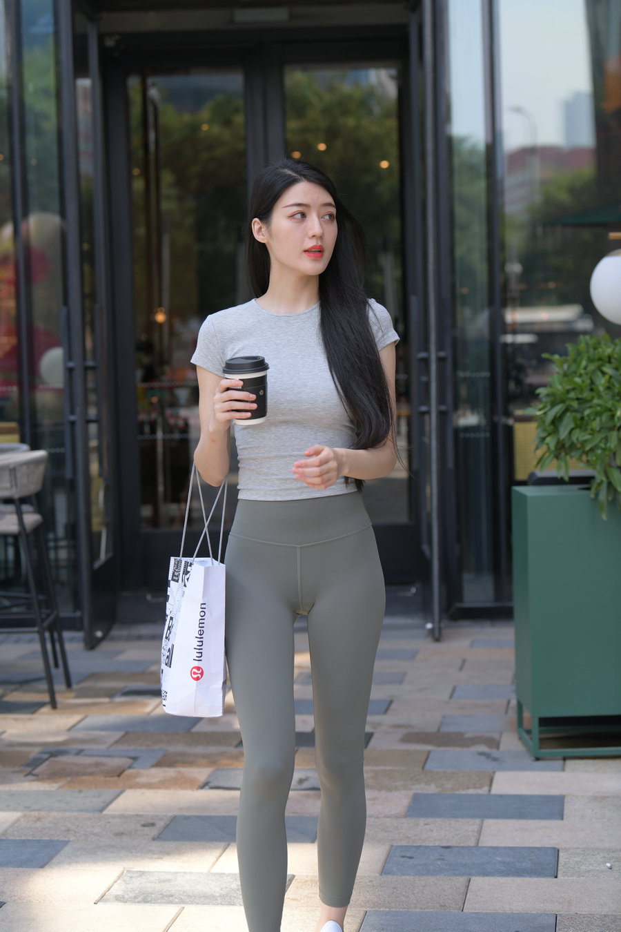 图片[4]-在外面逛街的瑜伽裤女孩J2240 449P1V-16.7GB-师姐图集