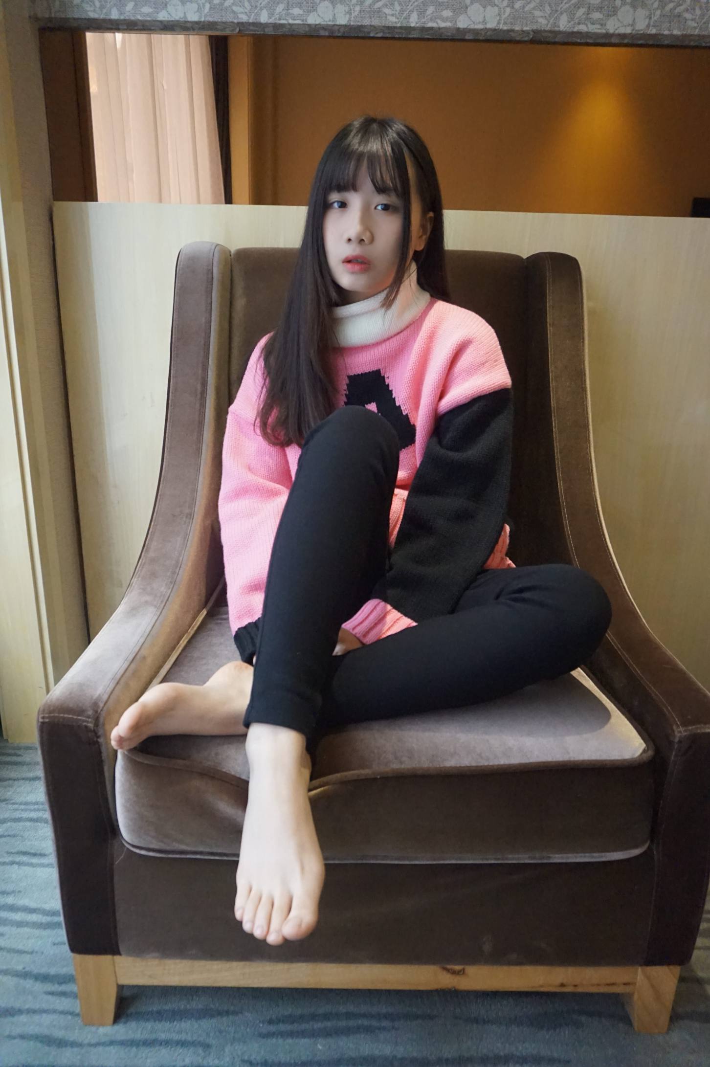 图片[1]-齐刘海的长发女孩【70P】20016-师姐图集