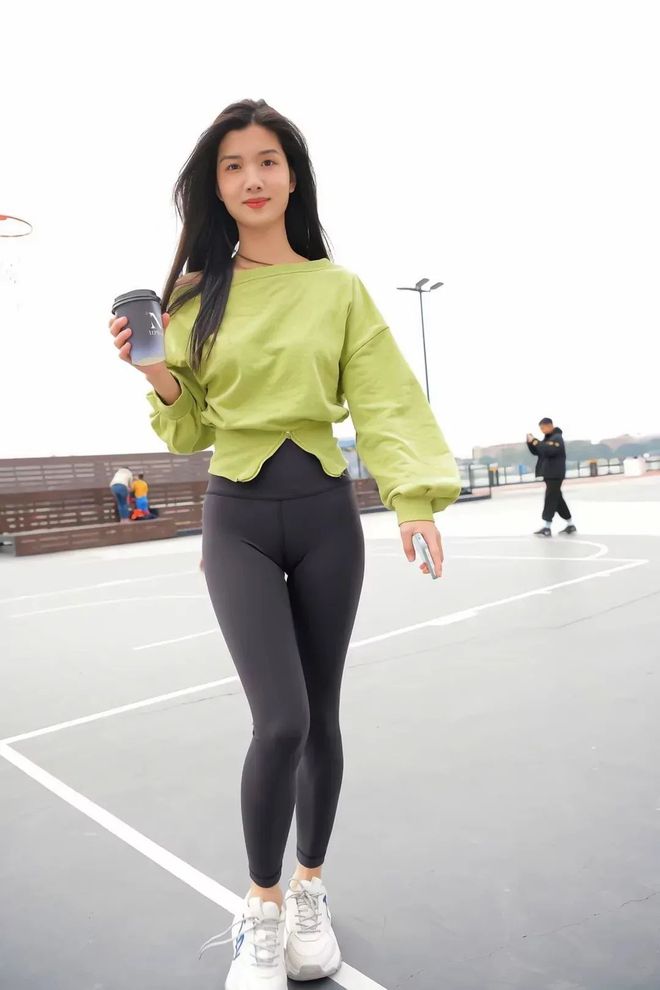 绿色瑜伽裤女孩很开心 J1519 1094P1V-27.6GB-师姐图集