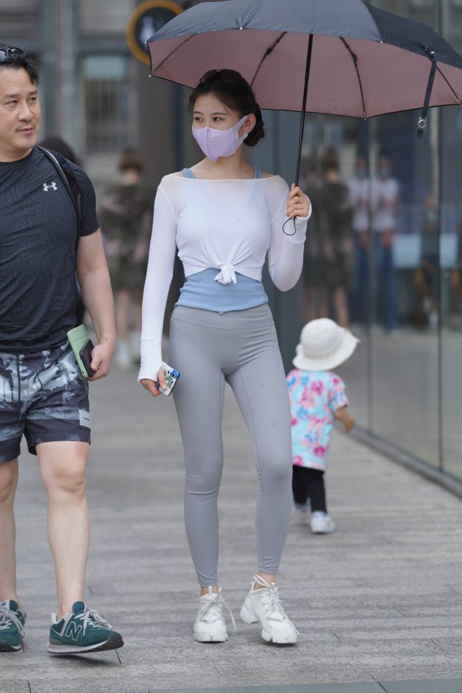 街拍逛街的瑜伽裤小女人  J2874 36P-469MB-师姐图集