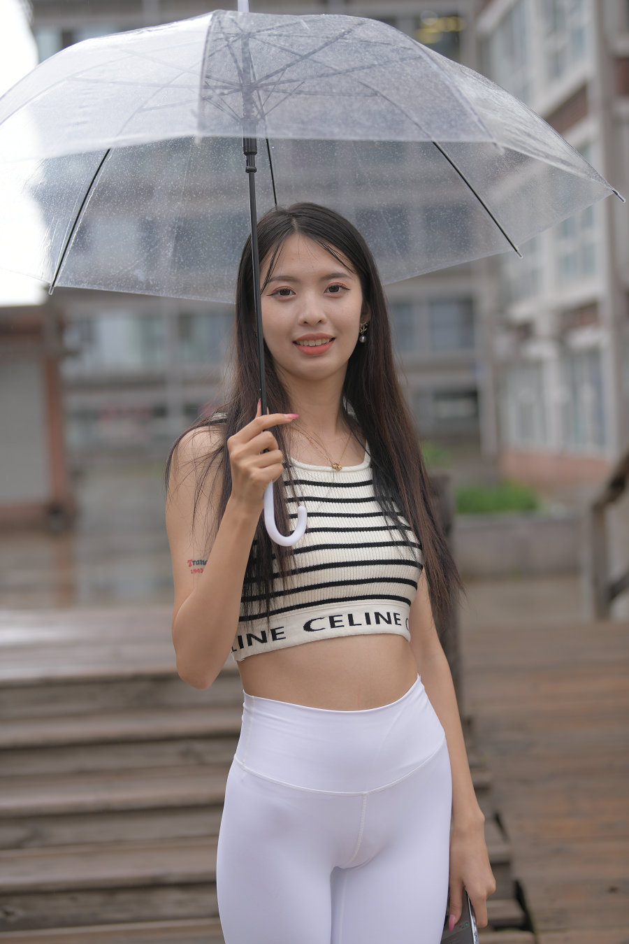 图片[1]-打伞的白色瑜伽裤女孩J2986 622P1V-22.06GB-师姐图集