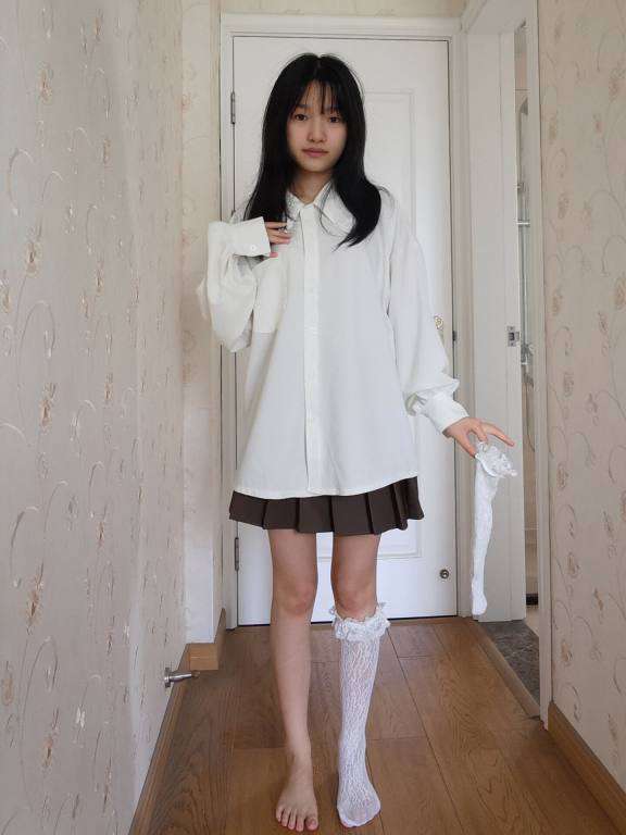 百褶裙可爱又大方的小姑娘【122P】20002-师姐图集