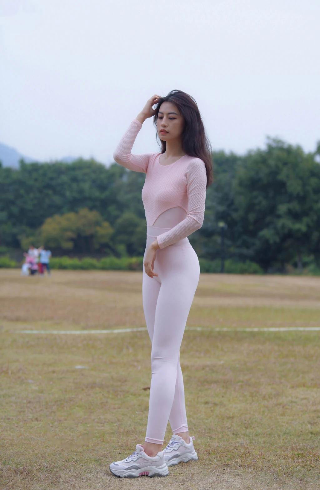 图片[1]-柔情似水的瑜伽裤姑娘 J1429 291P1V-14.6GB-师姐图集