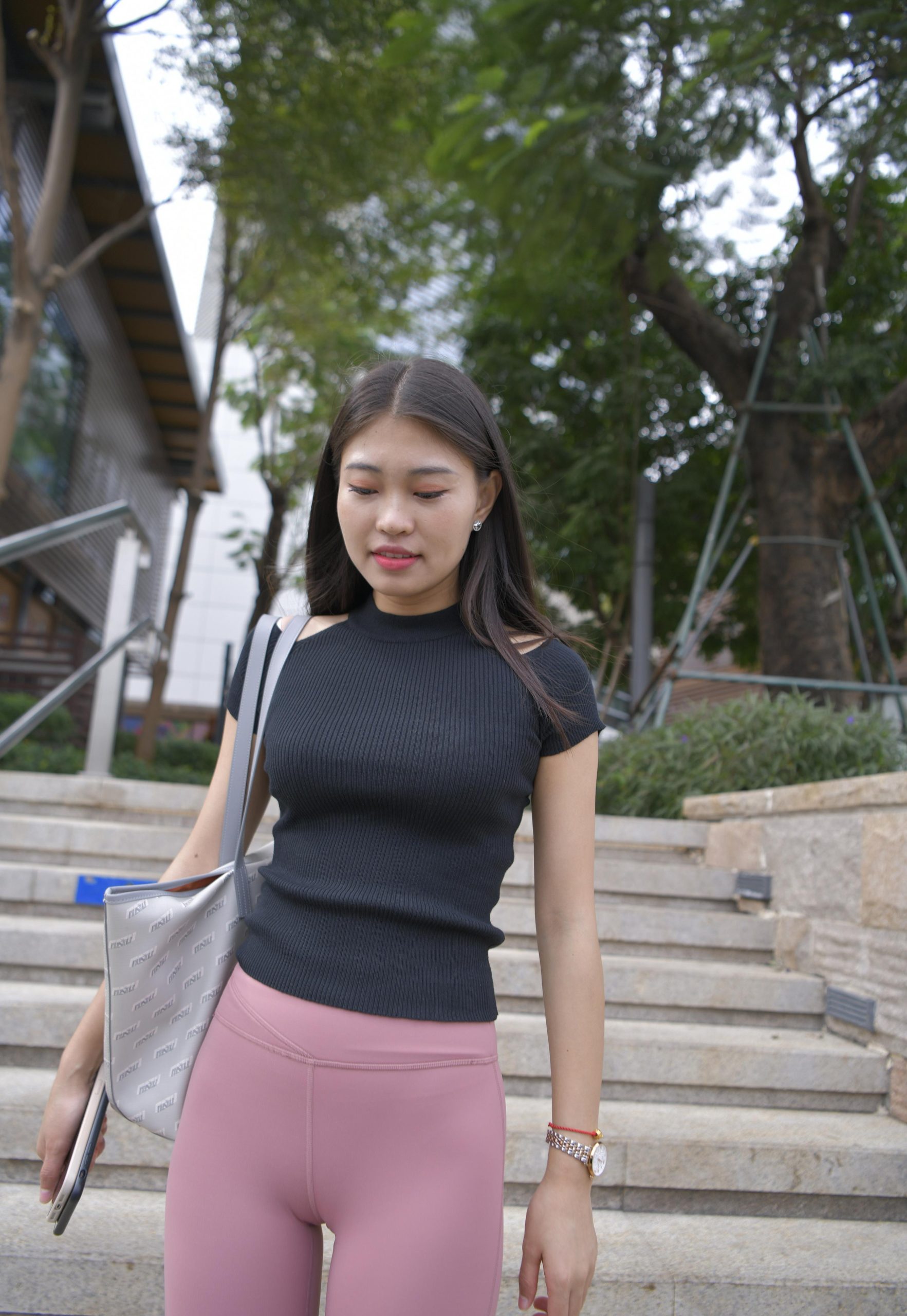 图片[2]-走在街头的瑜伽裤小女人 J1530 213P1V-9.18GB-师姐图集