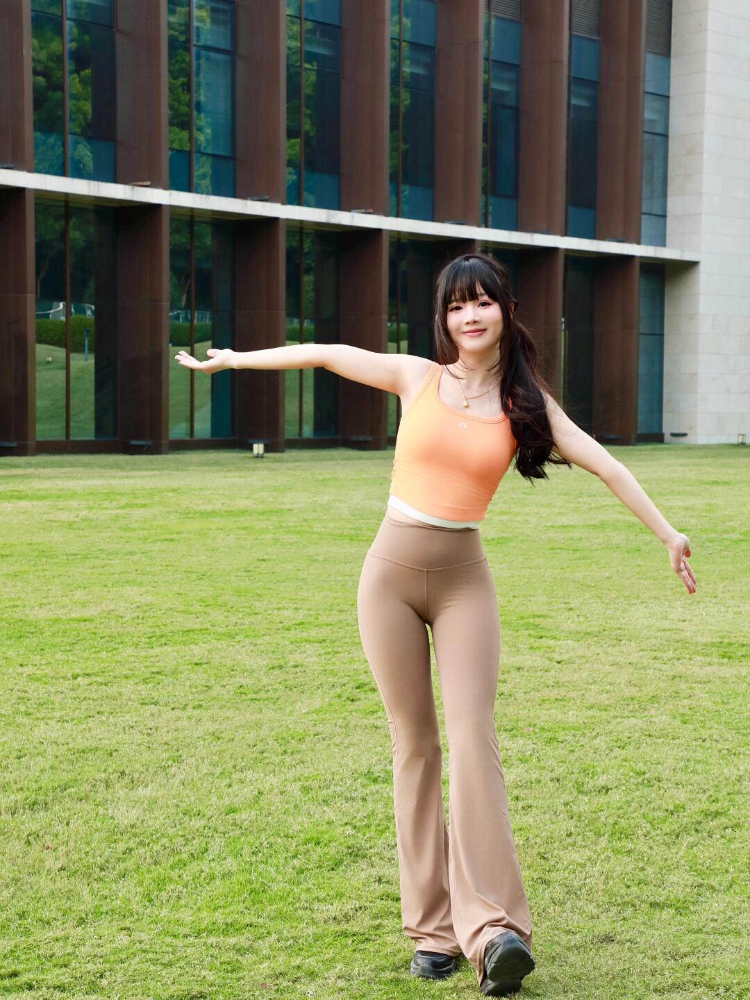 图片[4]-喜欢瑜伽的阳光快乐女孩【135P】04042-师姐图集