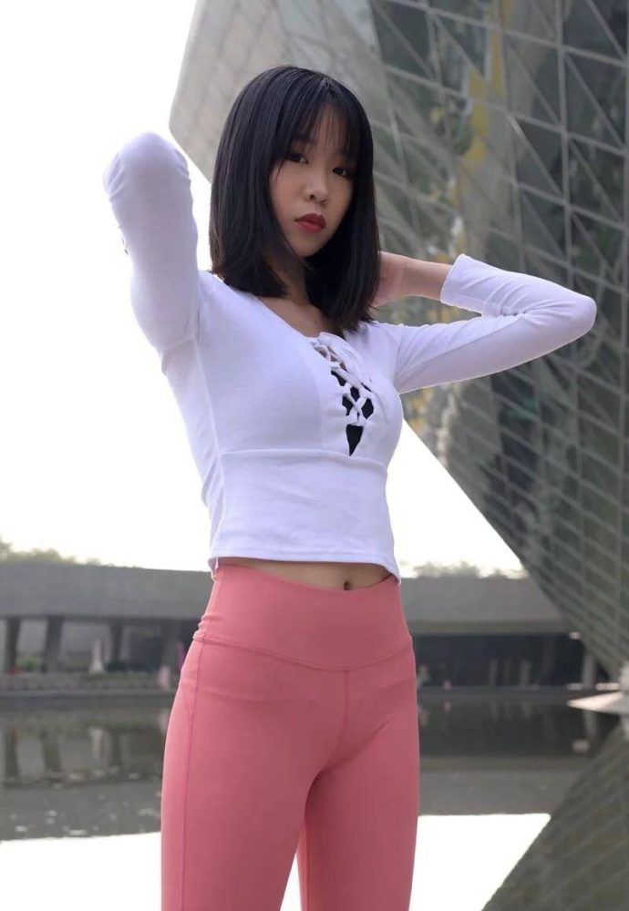 粉色瑜伽裤年轻女孩 J1311 417P17V-14.9GB-师姐图集