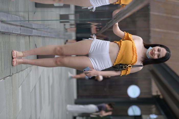 高腰白色短裤的漂亮女孩【767P】00065-师姐图集