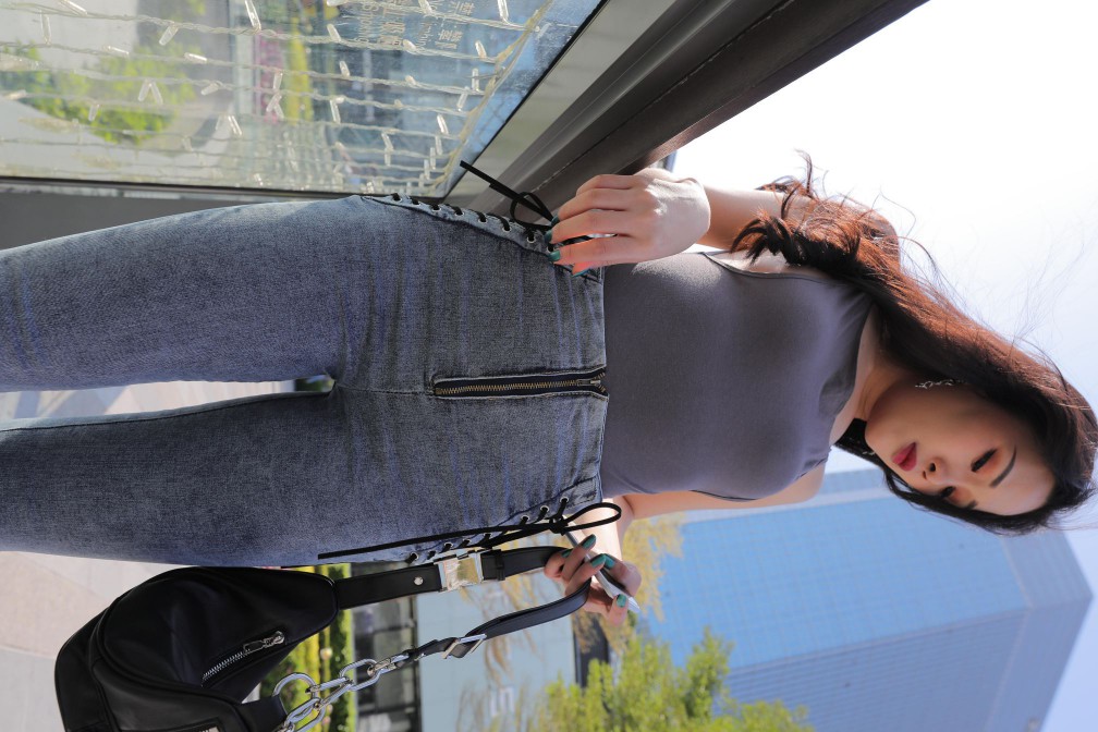 图片[3]-漂亮的紧身牛仔裤长发女孩【474P】00059-师姐图集