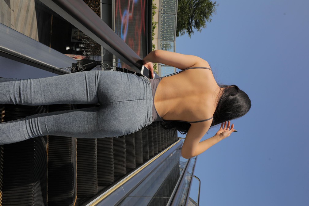 图片[4]-漂亮的紧身牛仔裤长发女孩【474P】00059-师姐图集