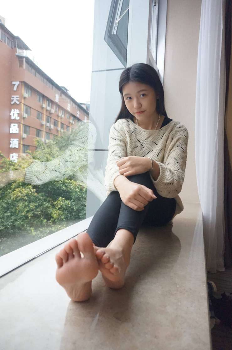 图片[3]-眼神很清澈的赤脚女孩【59P】20020-师姐图集