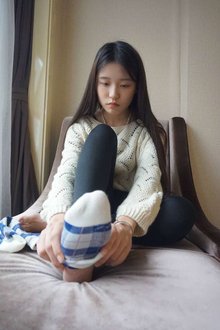 图片[5]-眼神很清澈的赤脚女孩【59P】20020-师姐图集