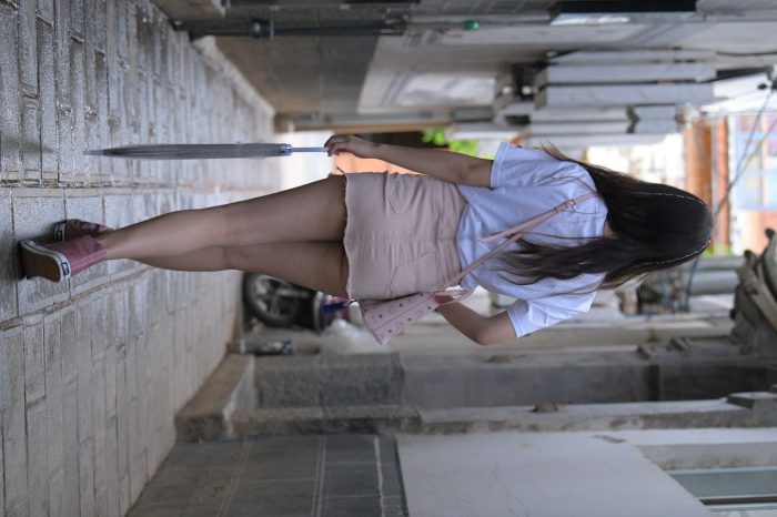 非常清纯甜美的短裙姑娘在逛街【458P】00052-师姐图集