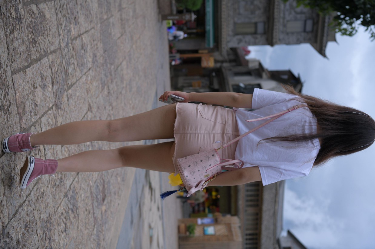 图片[8]-非常清纯甜美的短裙姑娘在逛街【458P】00052-师姐图集