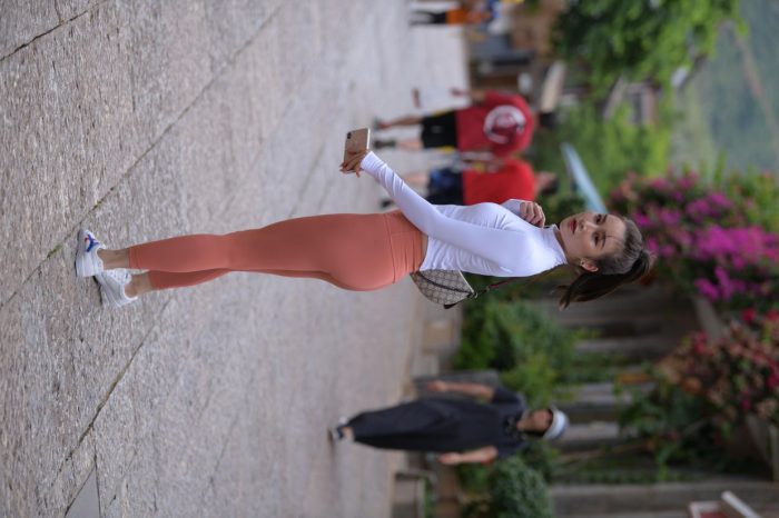 橙色瑜伽裤的高马尾姑娘【615P】00051-师姐图集