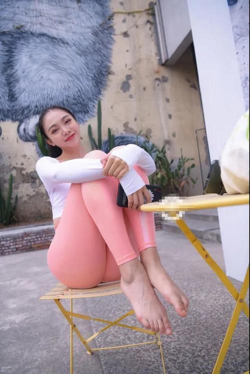 图片[3]-粉色紧身裤漂亮女孩 J1433 749P1V-20.0GB-师姐图集