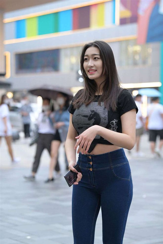 图片[3]-紧身牛仔裤女人J2784 240P-6.66GB-师姐图集