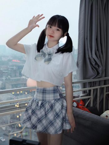 图片[6]-网格丝袜的清纯双马尾小姑娘-师姐图集